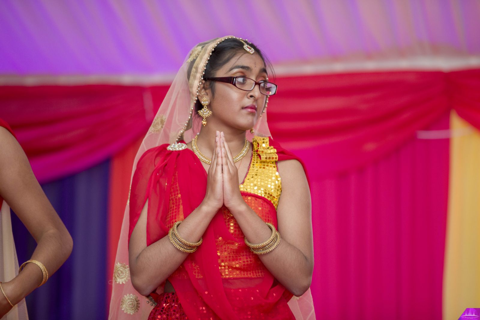 ©1987-2017 SKS Swaminarayan Temple East London